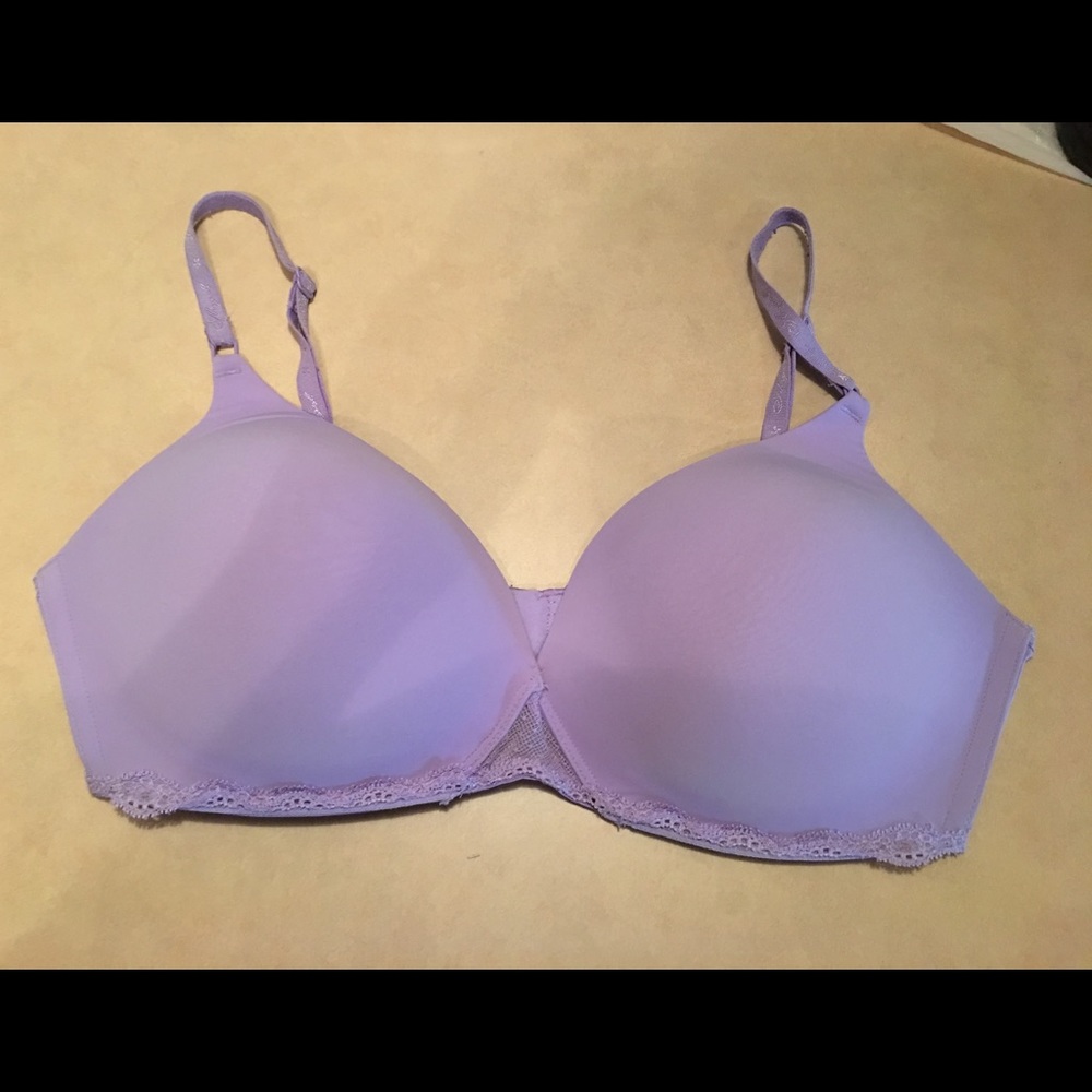 Victoria’s Secret Angels No wire lavender bra 36D